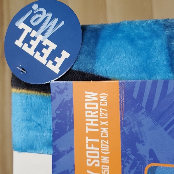 Nerf silky soft throw - Picture 5 of 5